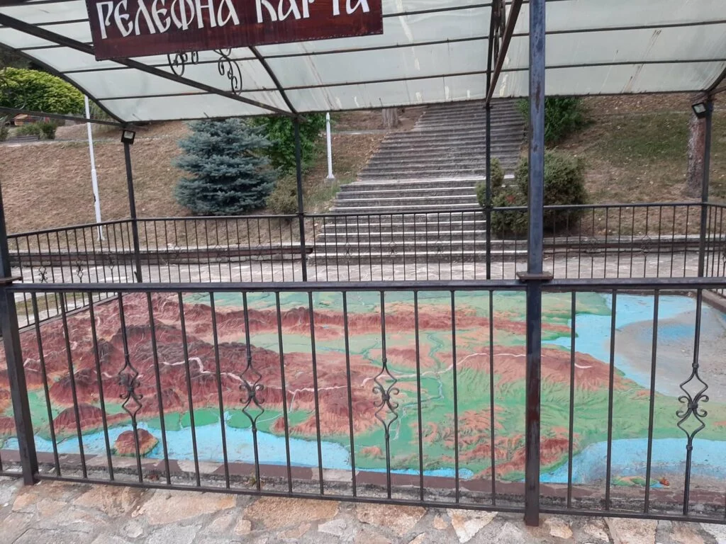 Дряново релефна карта